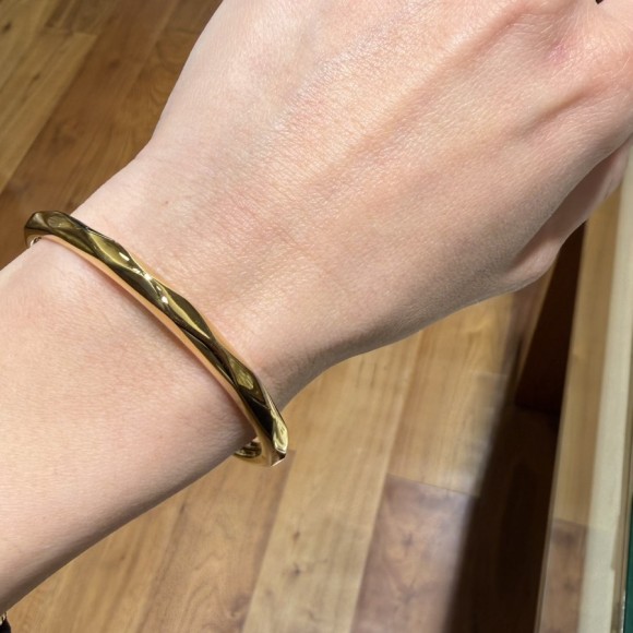 Χειροπέδα με κενό και σκάλισμα Κ14 (585)