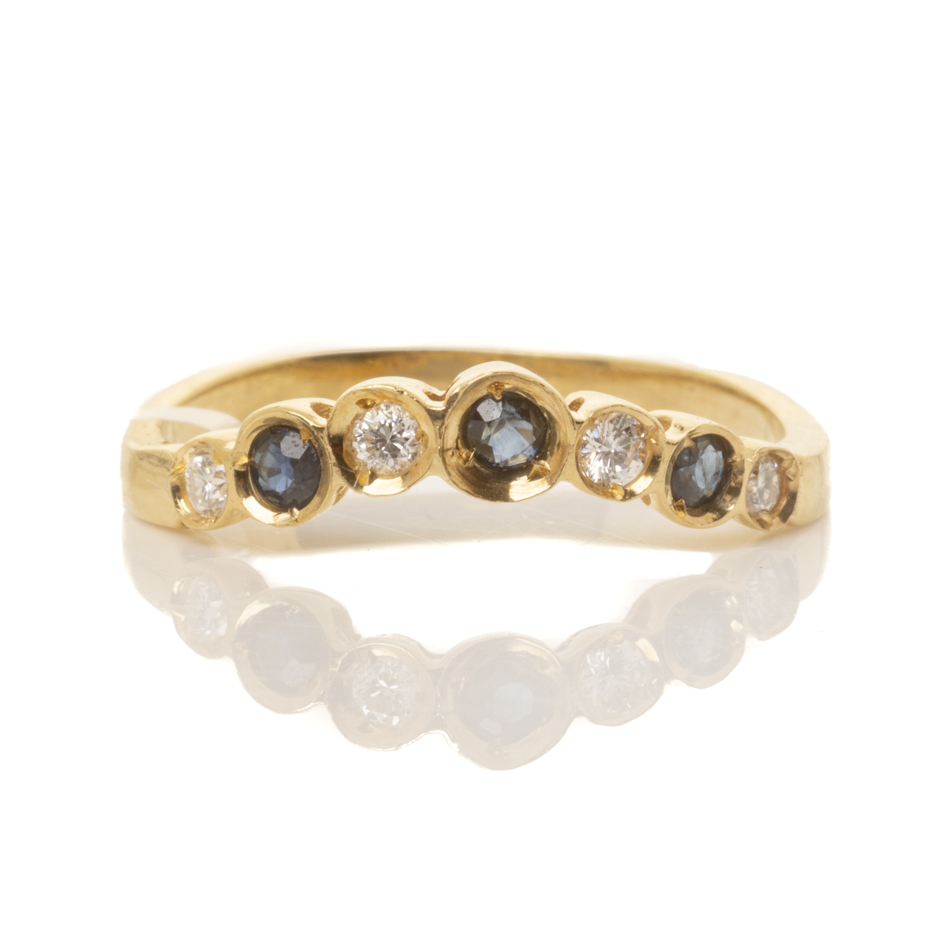 Δαχτυλίδι με μπλε ζαφείρια(0.15ct) και διαμάντια